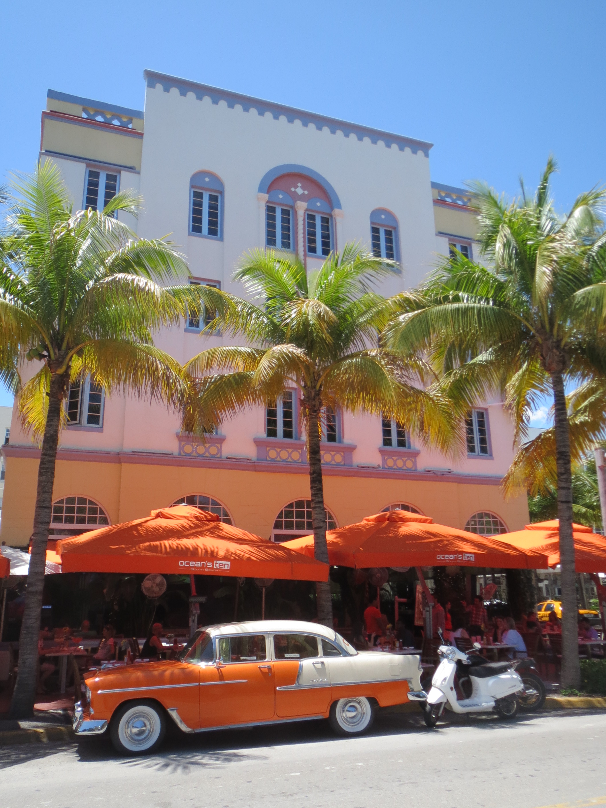 45_Miami_South_Beach_Art_Deco.jpg